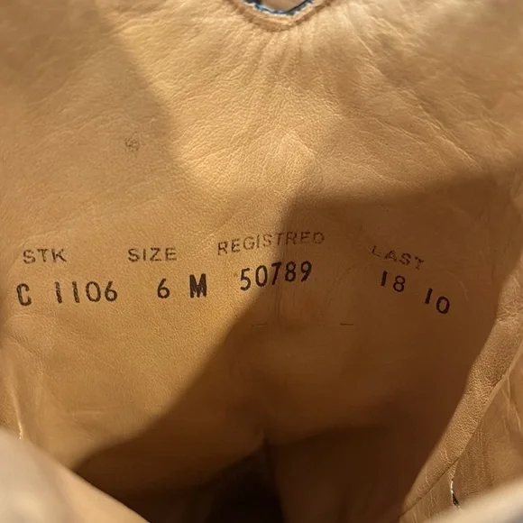 Corral Brown Western Boots with Heart Rhinestone Design - Picture 7 of 14